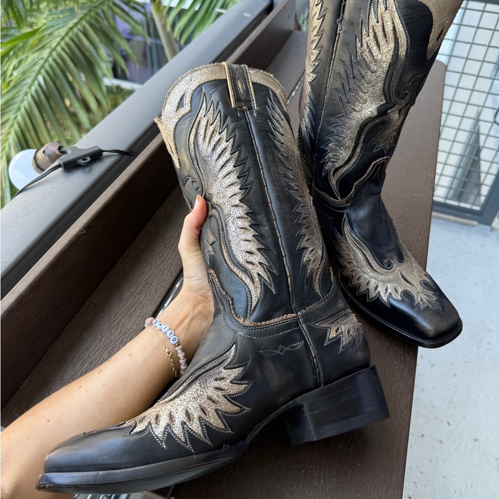 RARE old gringo eagle gold cowboy boots black square toe size 9 leather